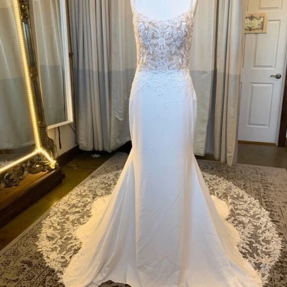 Ithaca by Ivory Willow BRAND NEW Wedding Dress, fit-and-flare floral lace bodice - Picture 4 of 11